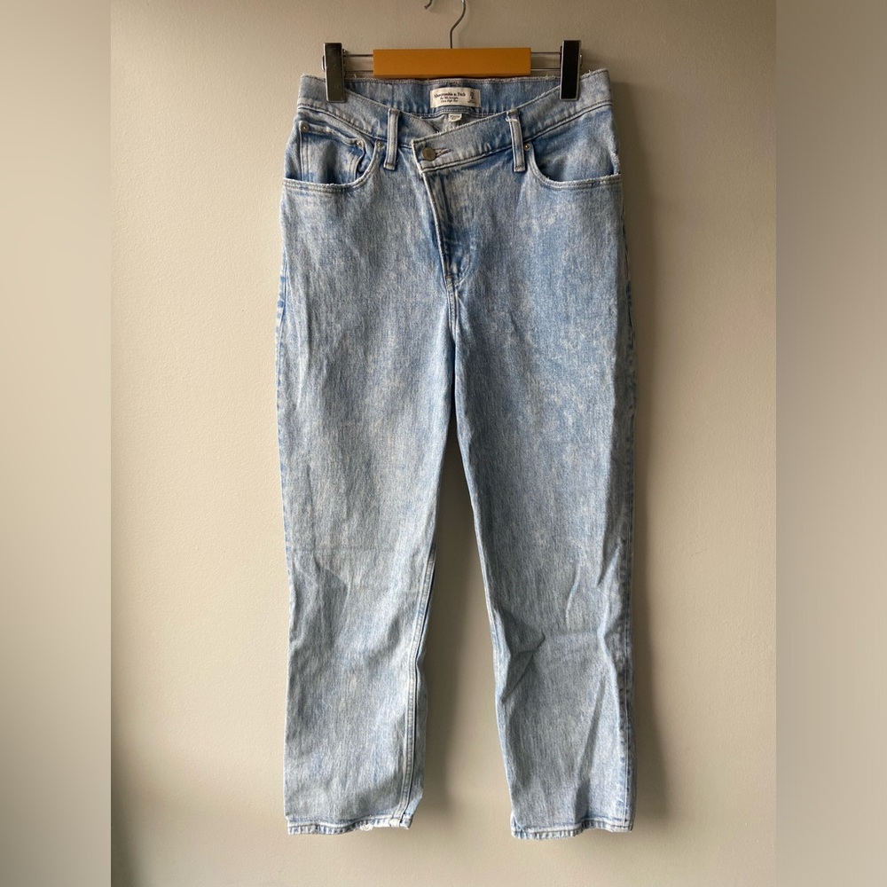 Abercrombie 90s straight ultra high rise jeans